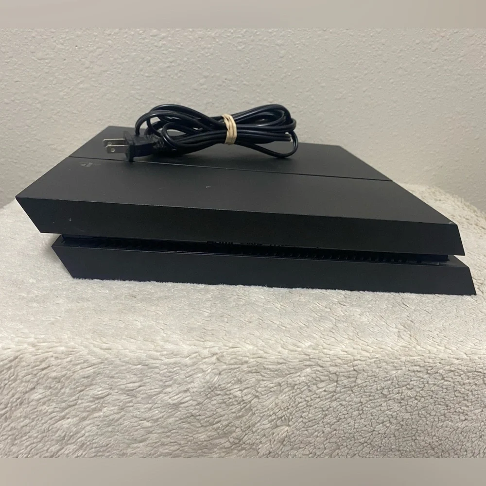 Sony PS4 Console